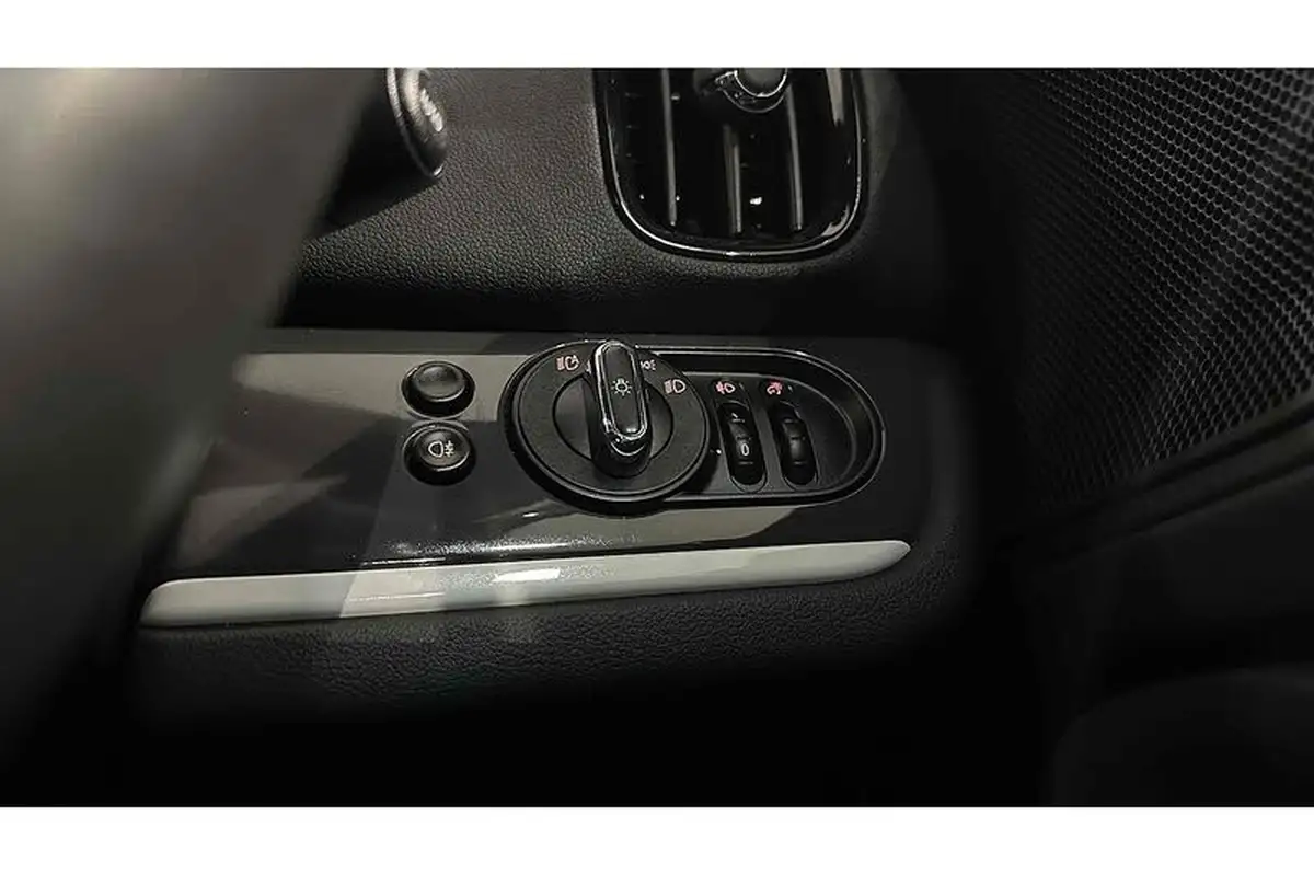 2019-mini-countryman-20-cooper-s-sport-big-40