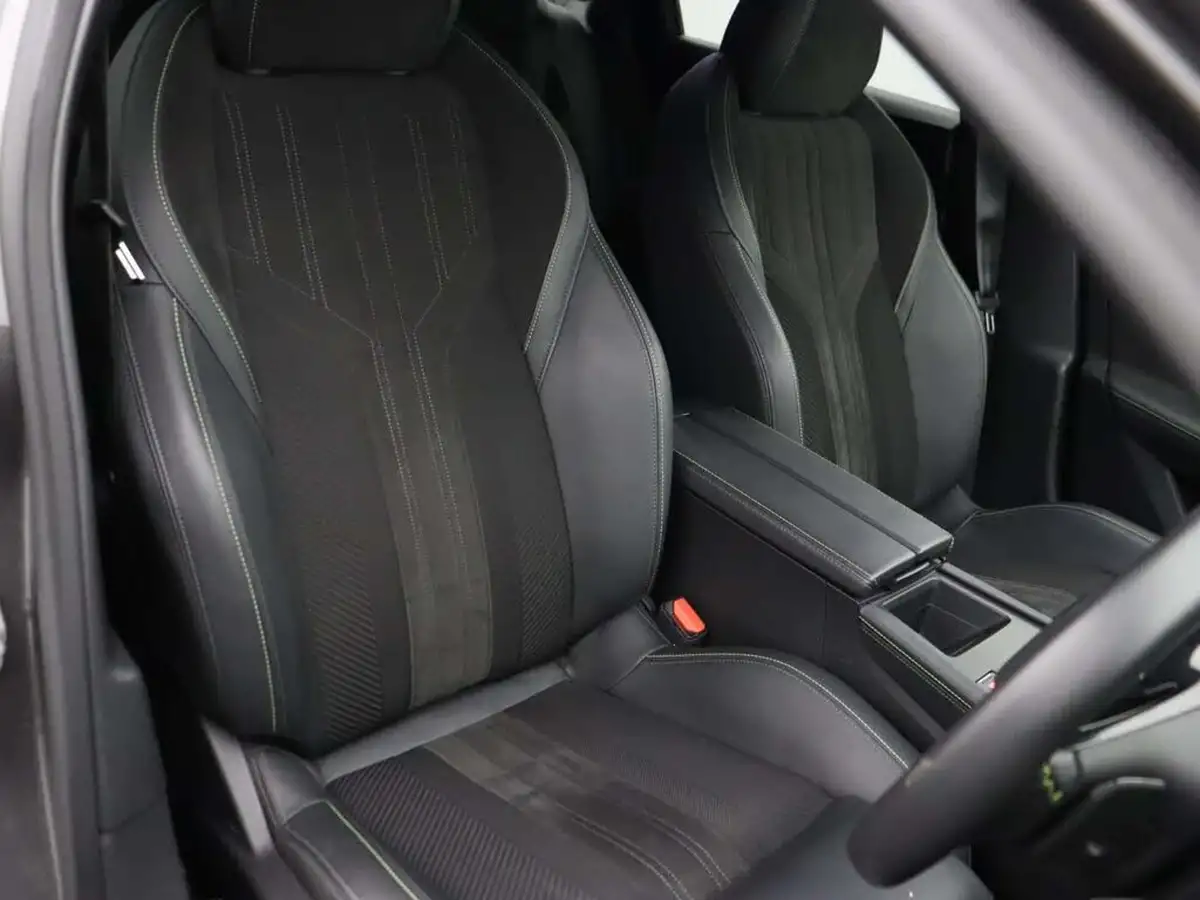 2022-peugeot-308-sw-12-puretech-gt-premium-station-wagon-big-8