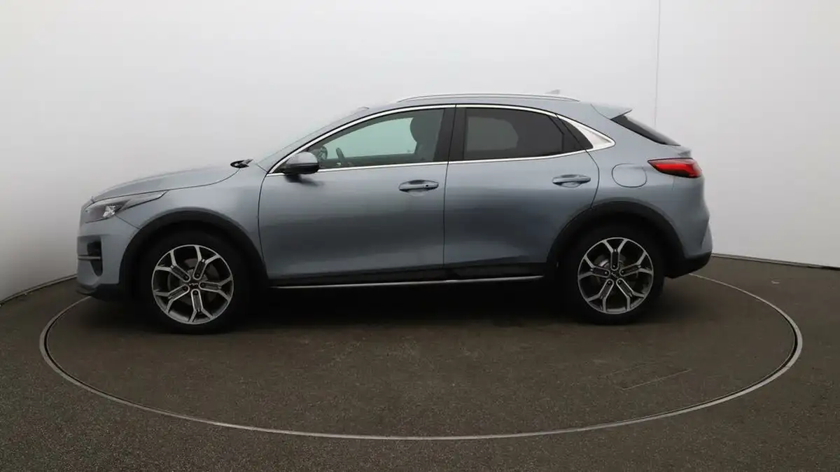 2022-kia-xceed-15-t-gdi-3-big-56