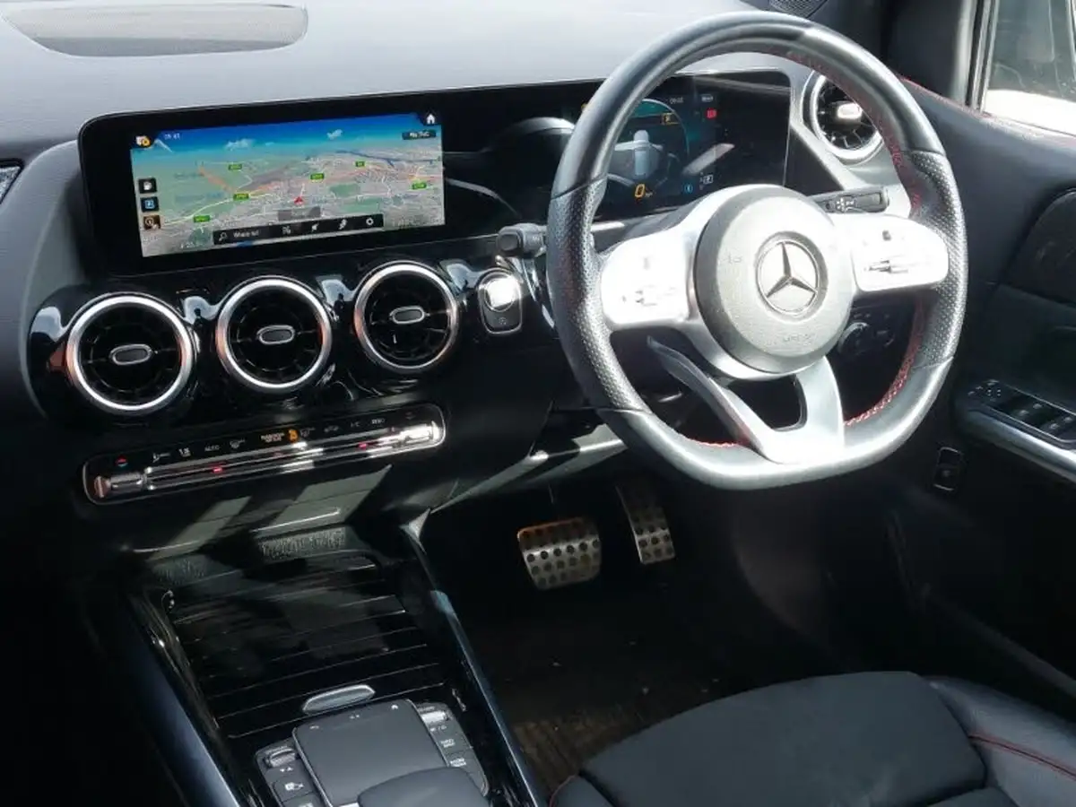 2021-mercedes-benz-b-class-13-b200-amg-line-executive-big-12