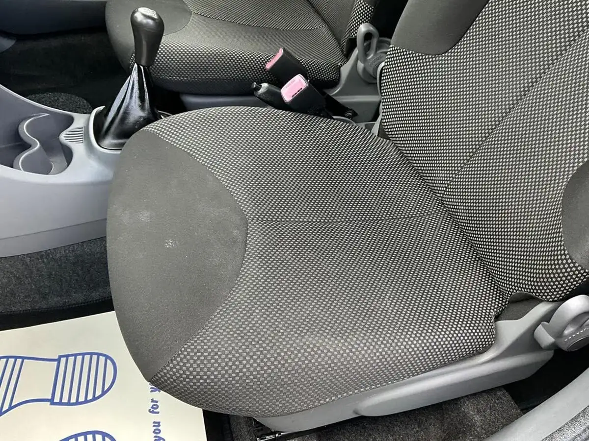 2010-toyota-aygo-10-aygo-blue-vvt-i-5d-big-63