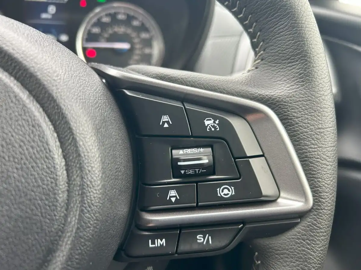 2024-subaru-forester-20-e-boxer-xe-premium-big-15