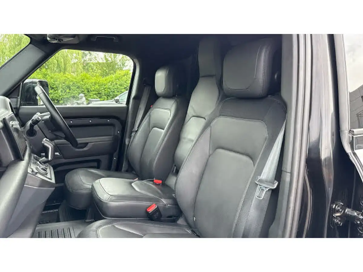 2024-land-rover-110-defender-30-d300-hard-top-x-dynamic-hse-110-big-52