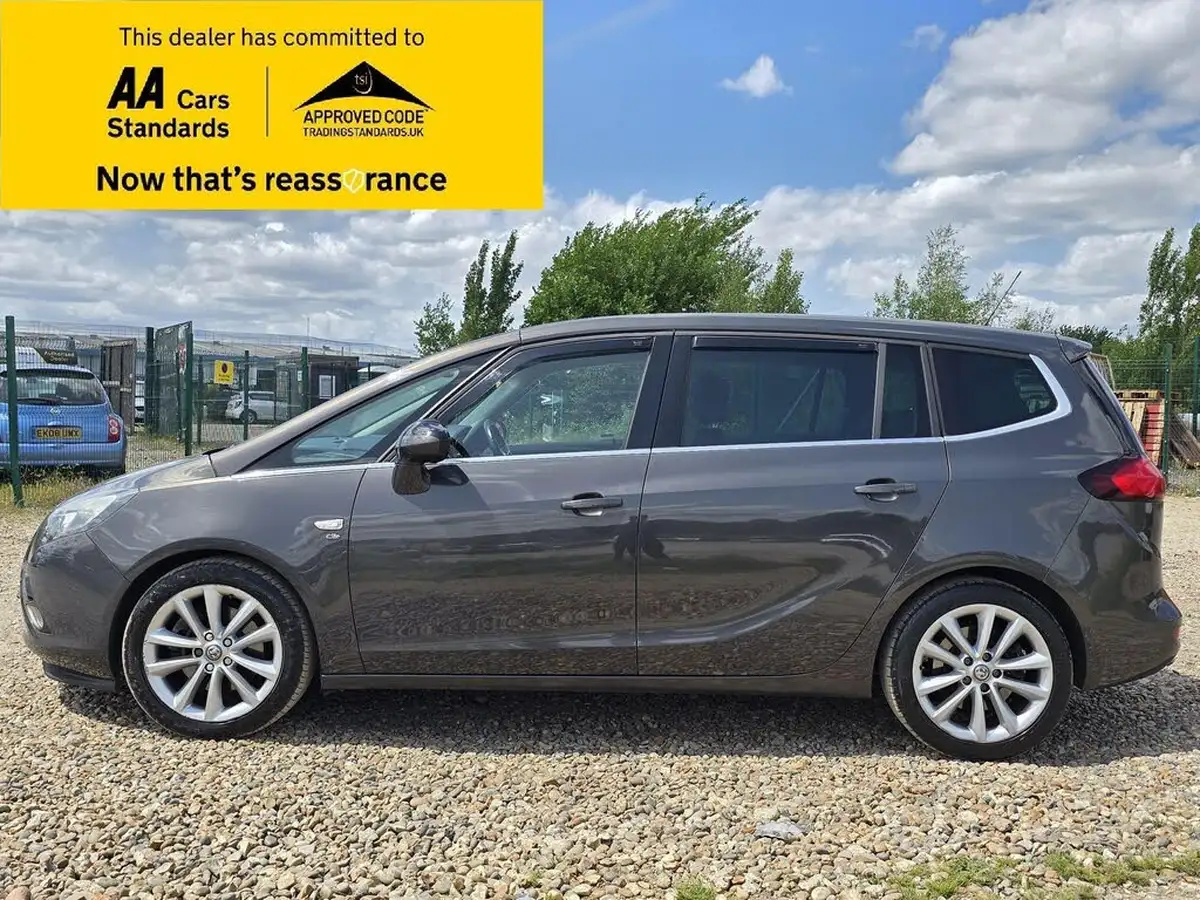 2016-vauxhall-zafira-tourer-20cdti-elite-auto-big-7