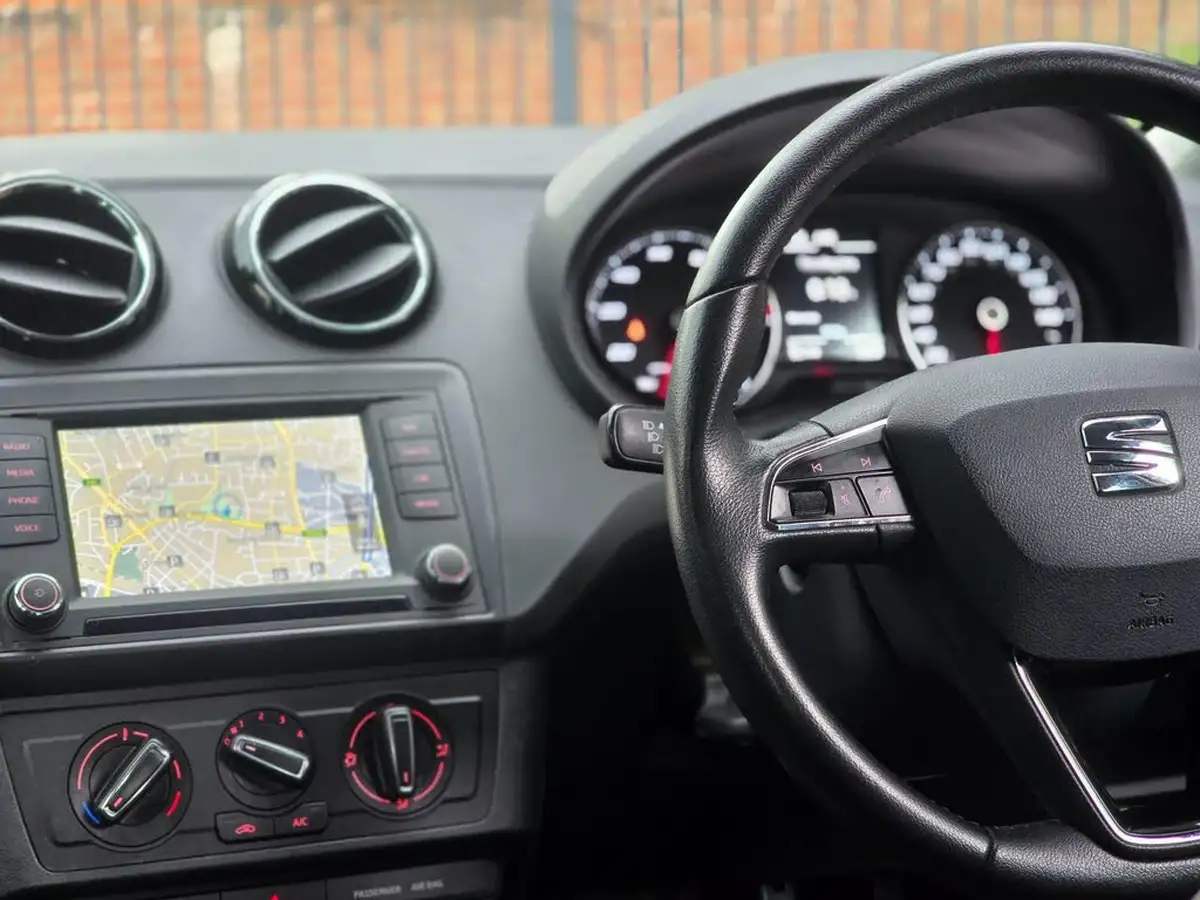 2016-seat-ibiza-12-tsi-se-technology-hatchback-5d-big-41