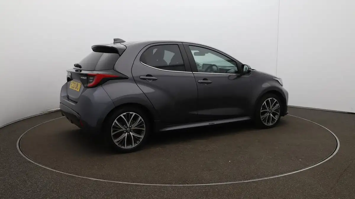 2022-toyota-yaris-15-vvt-i-excel-big-44