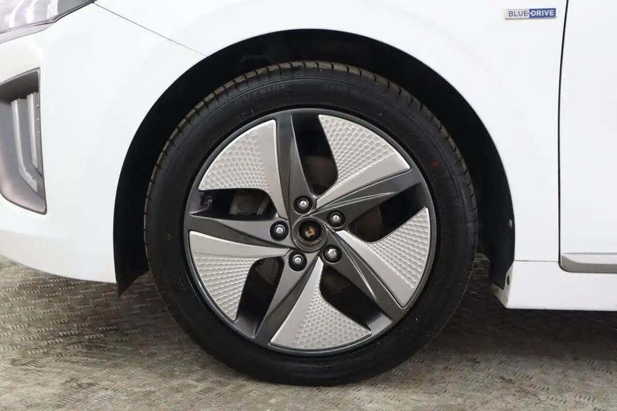 2021-hyundai-ioniq-16-gdi-premium-se-hybrid-big-32