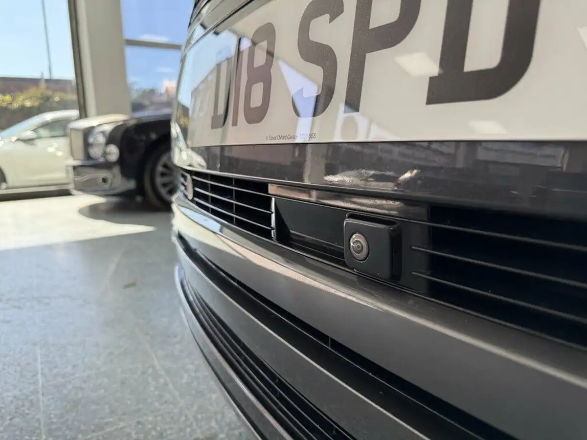 2022-land-rover-range-rover-30-d350-hse-big-51