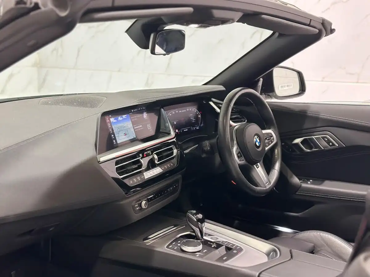 2022-bmw-z4-30-m40i-big-33