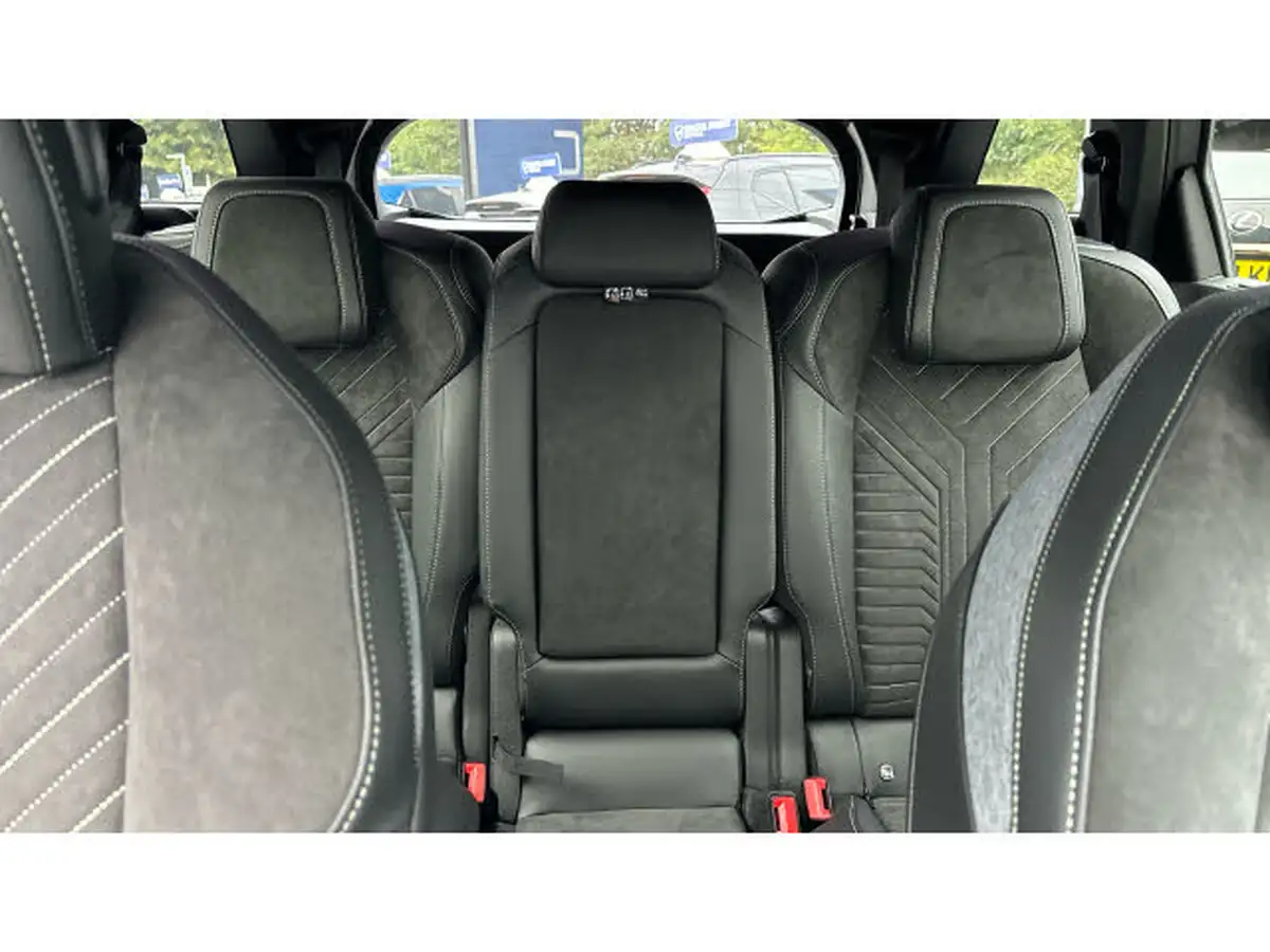 2024-peugeot-5008-suv-e-gt-210ps-73kwh-big-14