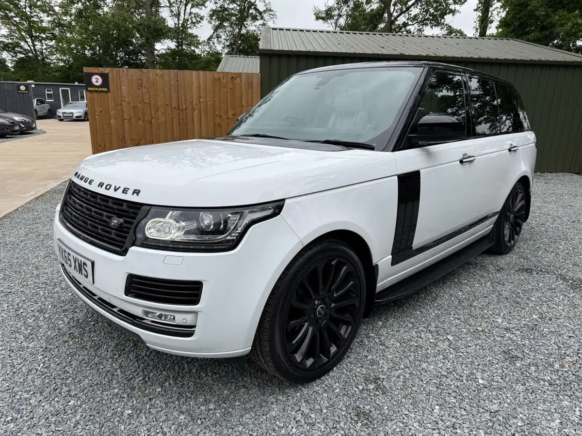 2015-land-rover-range-rover-30tdv6-vogue-big-9