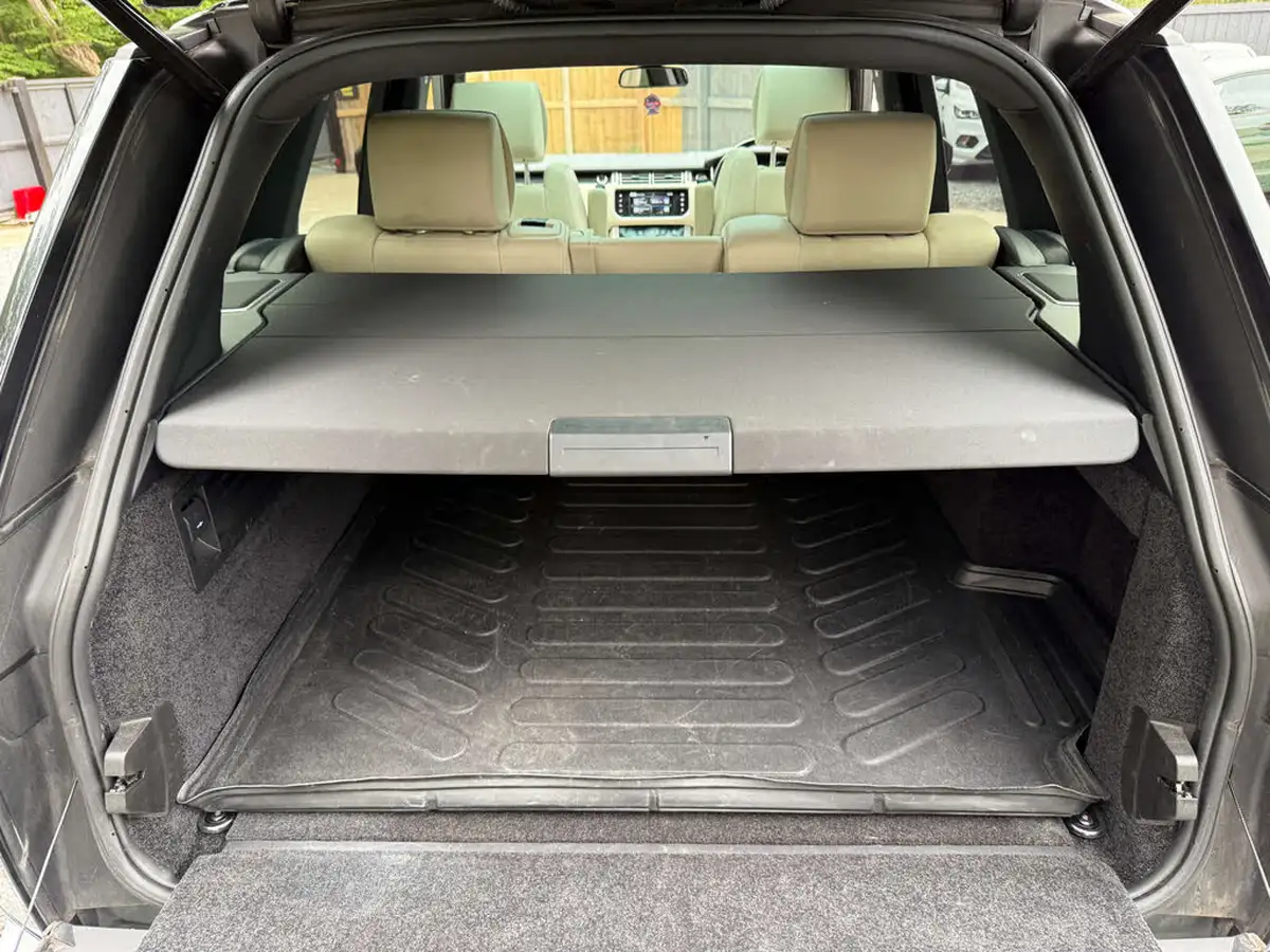 2015-land-rover-range-rover-30tdv6-vogue-big-57