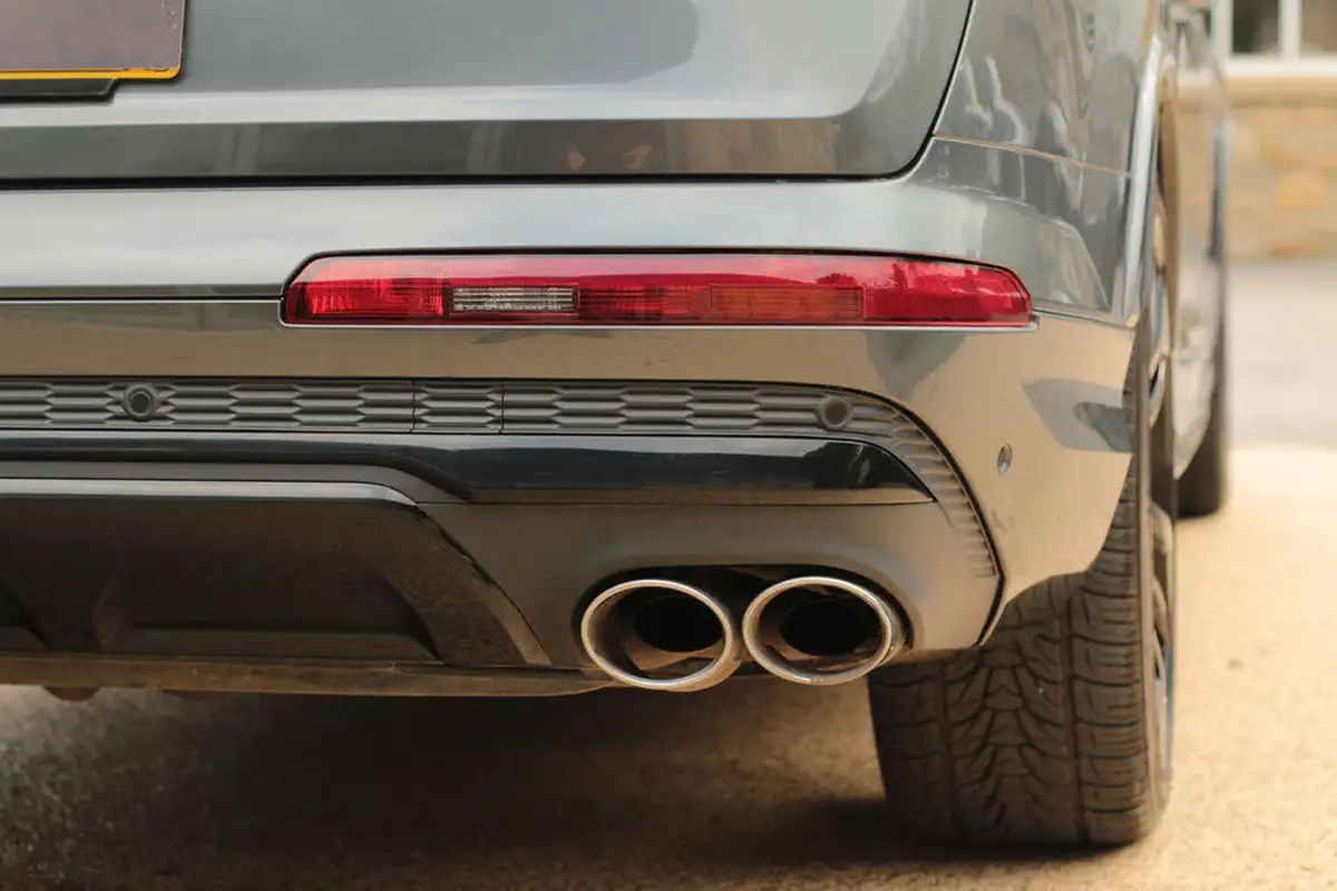 2022-audi-sq7-40-tfsi-black-edition-big-30