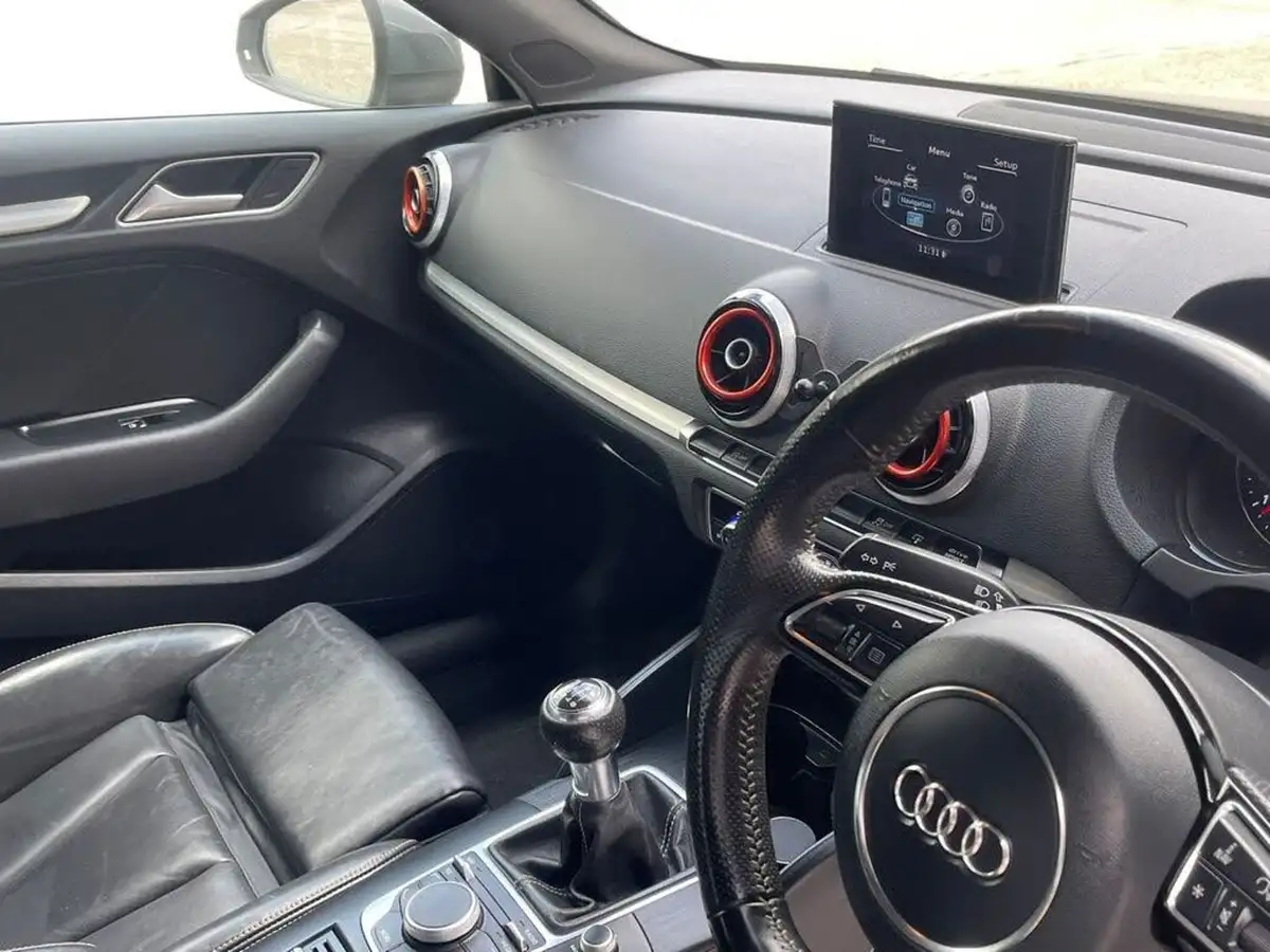 2015-audi-a3-20-tdi-s-line-150ps-sportback-5d-big-36