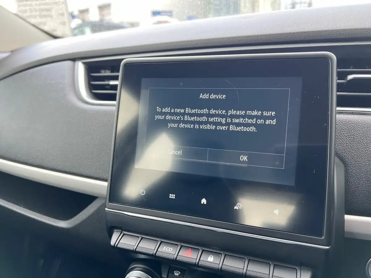 2021-renault-zoe-e-i-iconic-110ps-r110ze50-big-20
