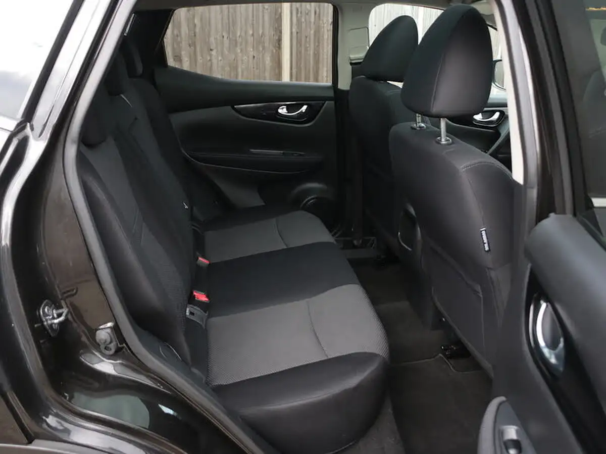 2016-nissan-qashqai-12-n-tec-xtronic-cvt-big-24