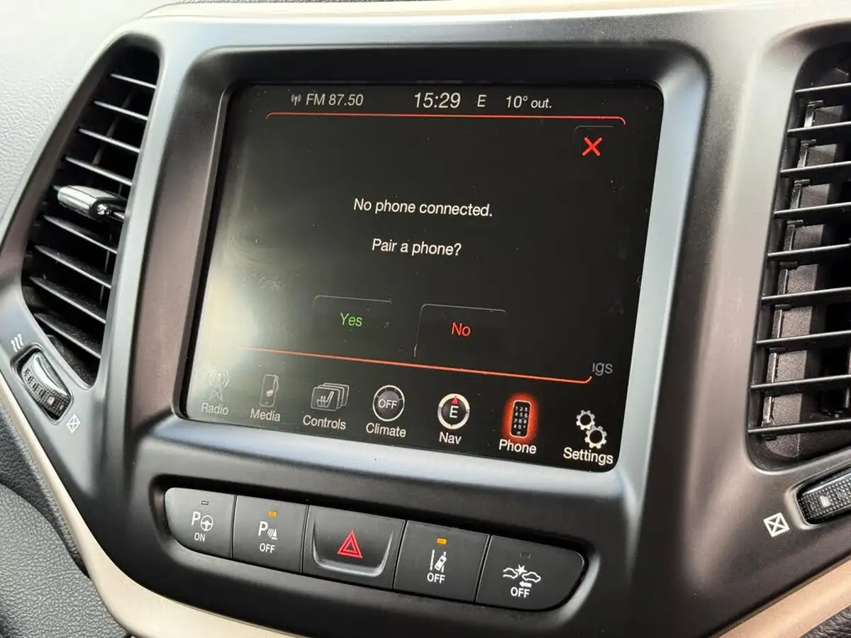 2016-jeep-cherokee-22multijet-ii-limited-ss-big-30