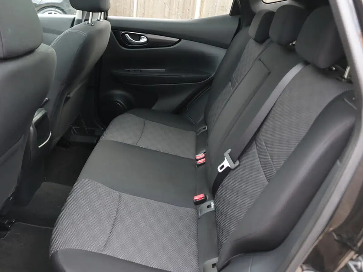 2016-nissan-qashqai-12-n-tec-xtronic-cvt-big-48