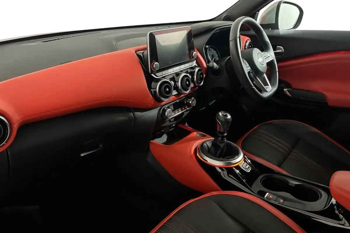 2022-nissan-juke-10-dig-t-tekna-big-10