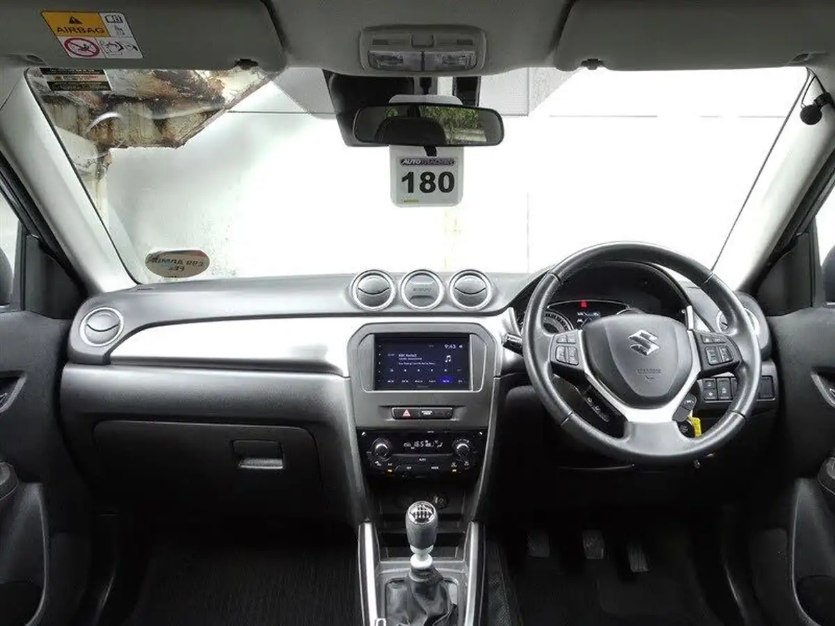 2022-suzuki-vitara-14-boosterjet-sz-t-big-12