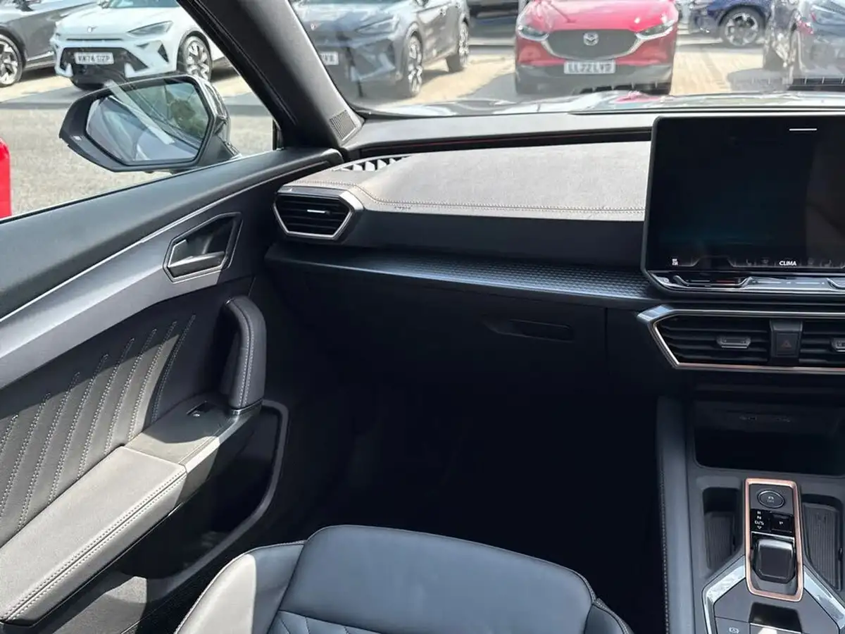 2024-cupra-formentor-15-e-hybrid-v3-big-14