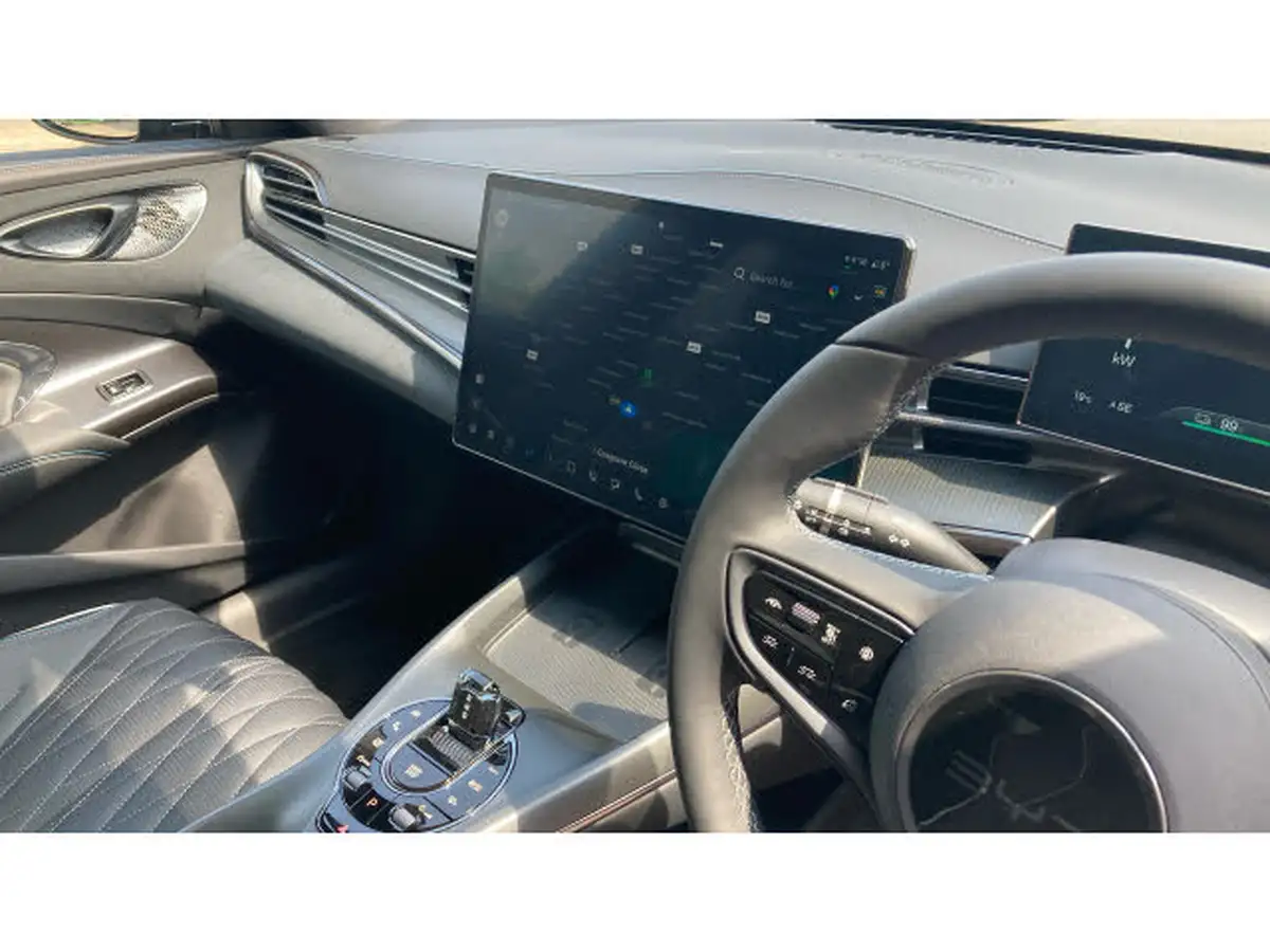 2025-byd-seal-e-design-big-13