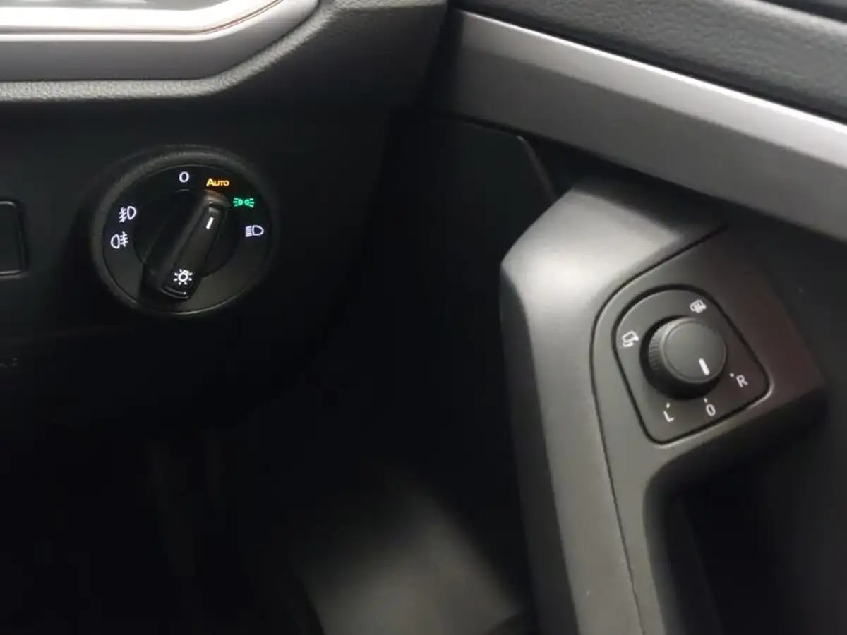 2024-seat-ateca-15-ecotsi-fr-dsg-big-17
