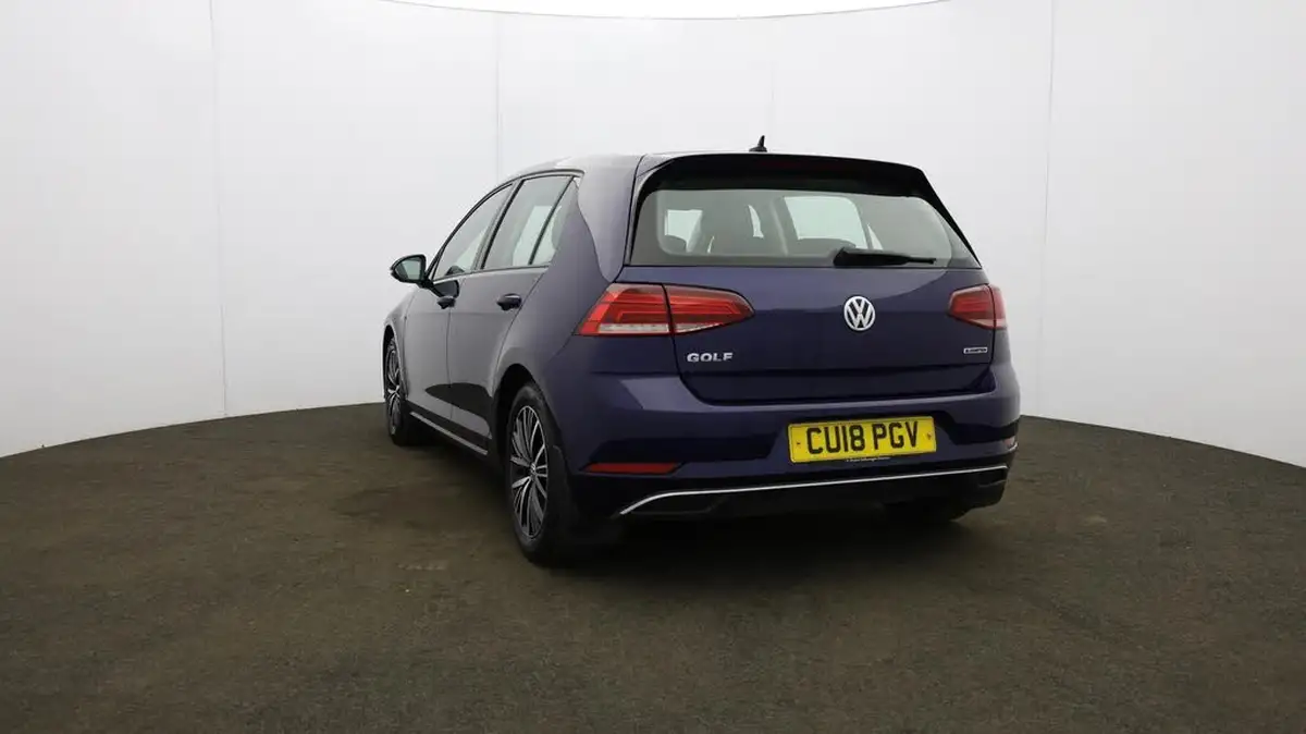 2018-volkswagen-golf-15-tsi-se-130ps-ss-hatchback-5d-big-35