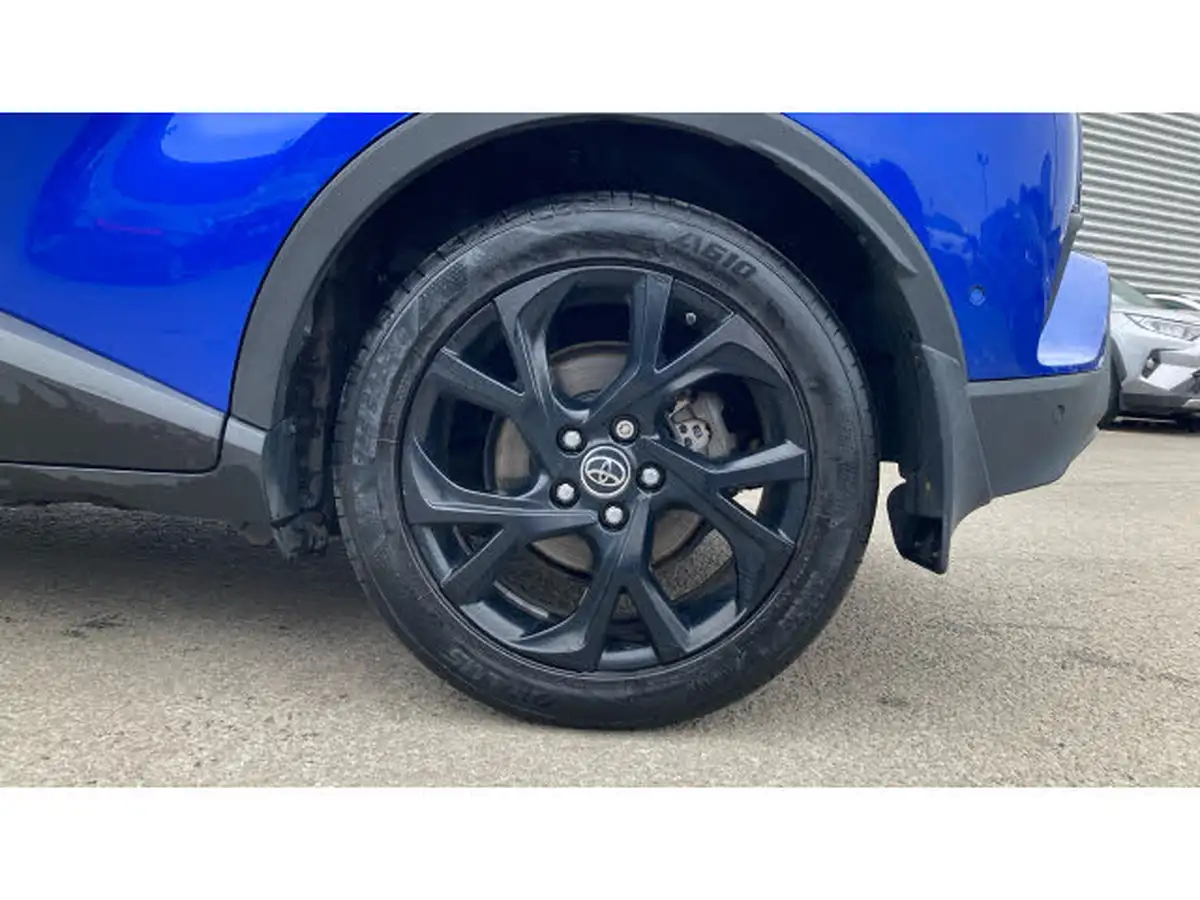 2019-toyota-c-hr-18-vvt-i-dynamic-big-17