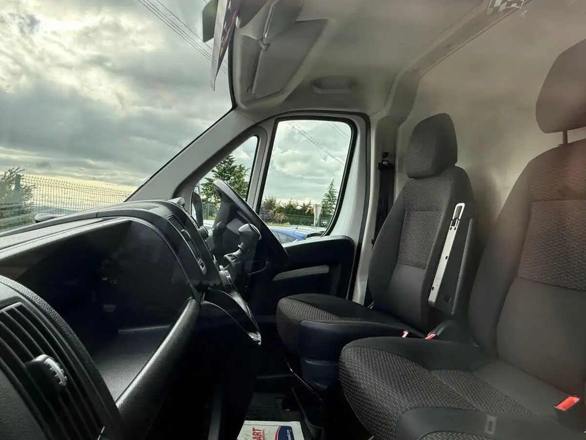 2020-citroen-relay-22bluehdi-35-l3h2-enterprise-panel-big-21