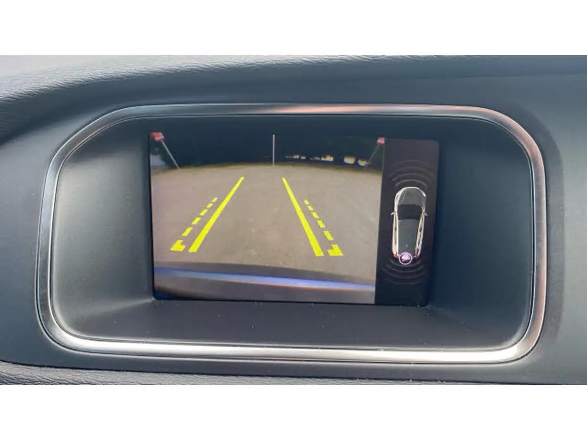2019-volvo-v40-20td-d3-inscription-edition-big-30