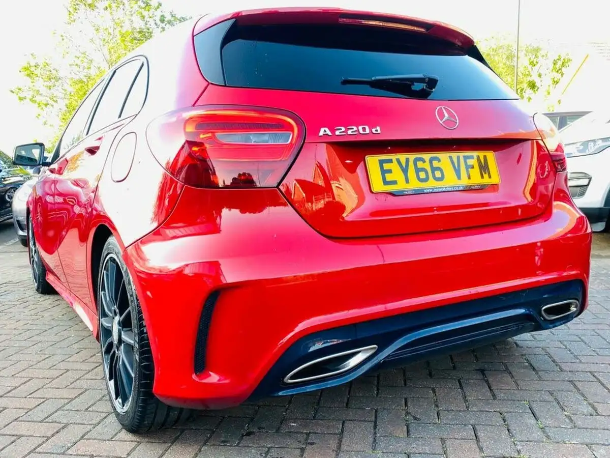2016-mercedes-benz-a-class-big-10