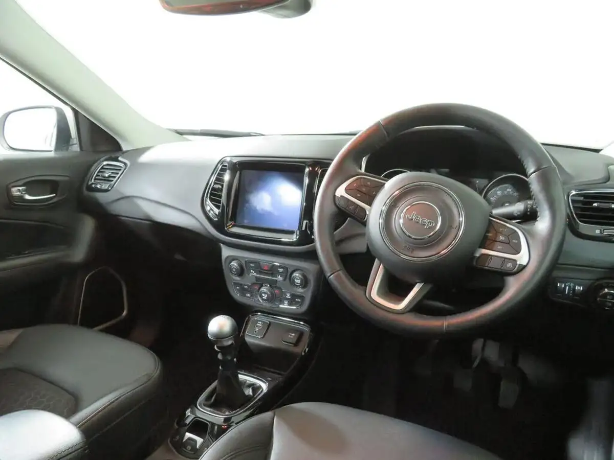 2021-jeep-compass-14-multiair-ii-night-eagle-big-1