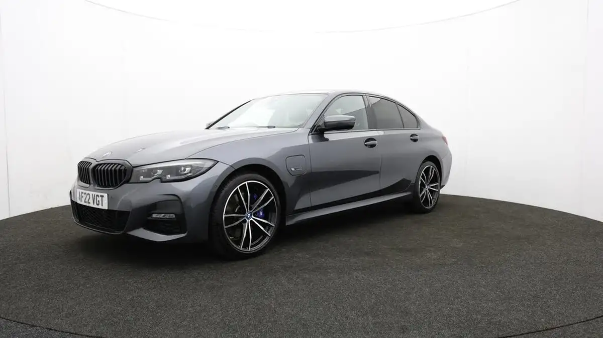 2022-bmw-3-series-20-330e-m-sport-pro-pack-saloon-4d-big-54