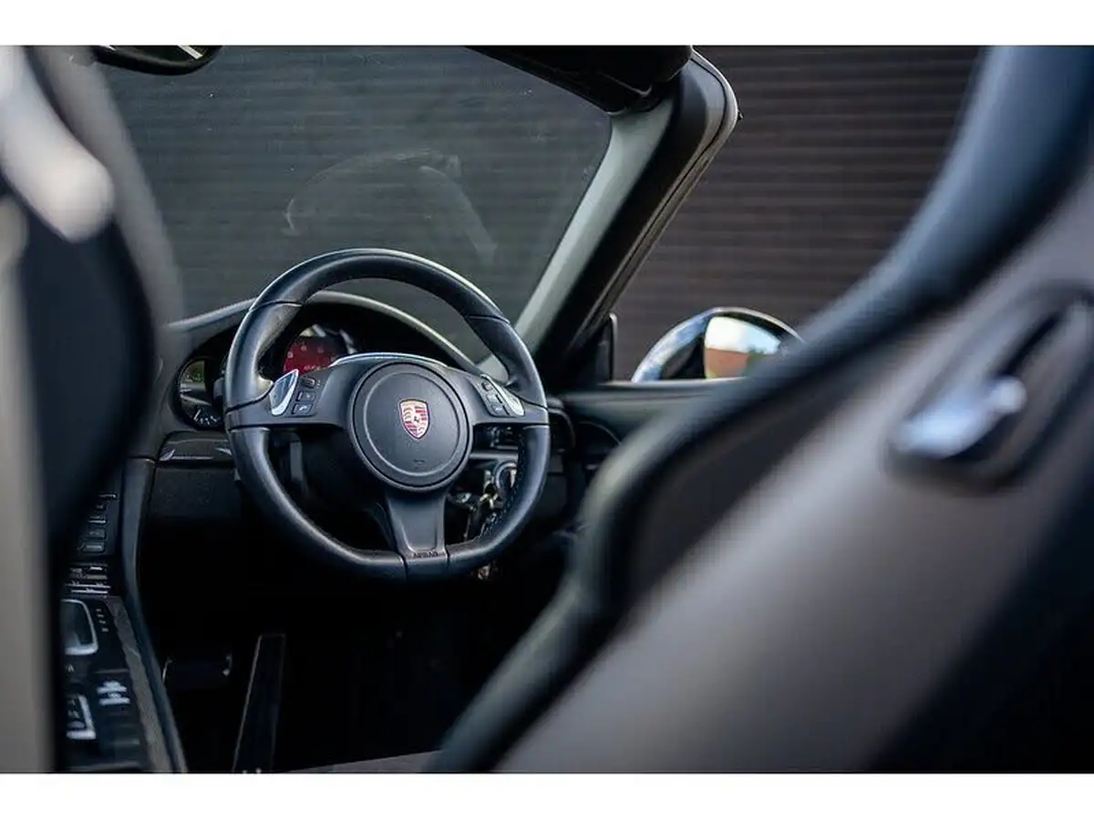 2015-porsche-911-38-carrera-gts-cabriolet-pdk-big-27