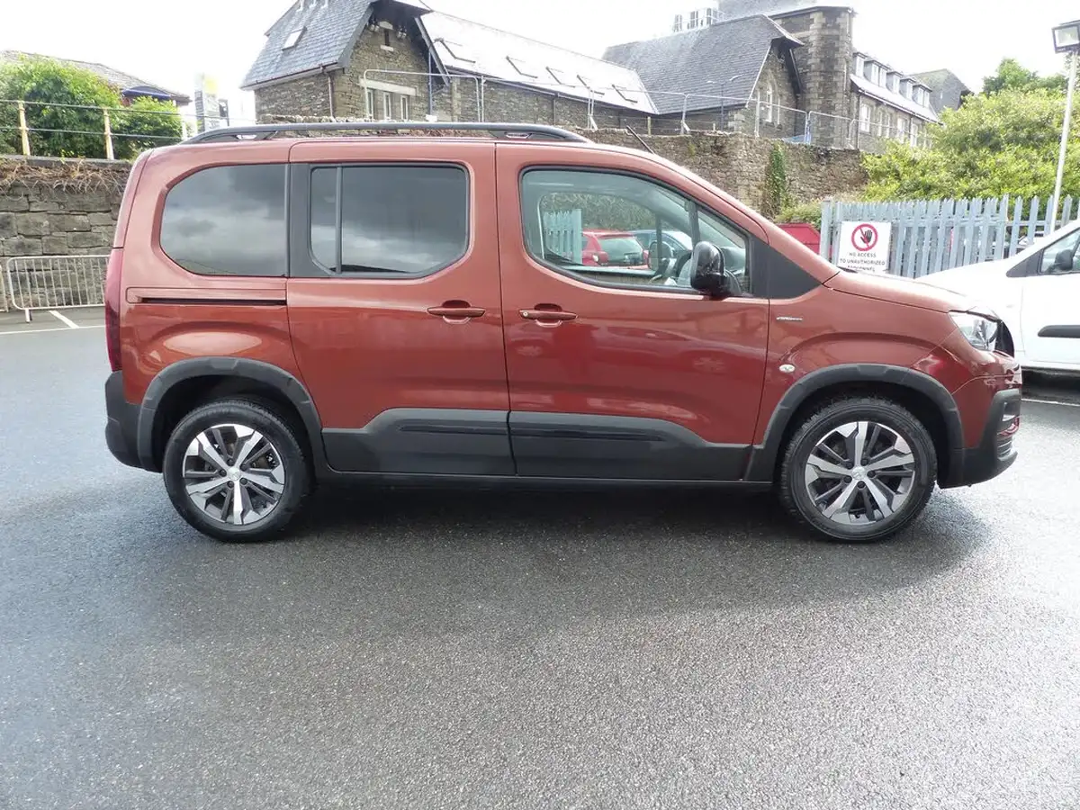 2020-peugeot-rifter-15-bluehdi-gt-line-100bhp-standardss-big-2