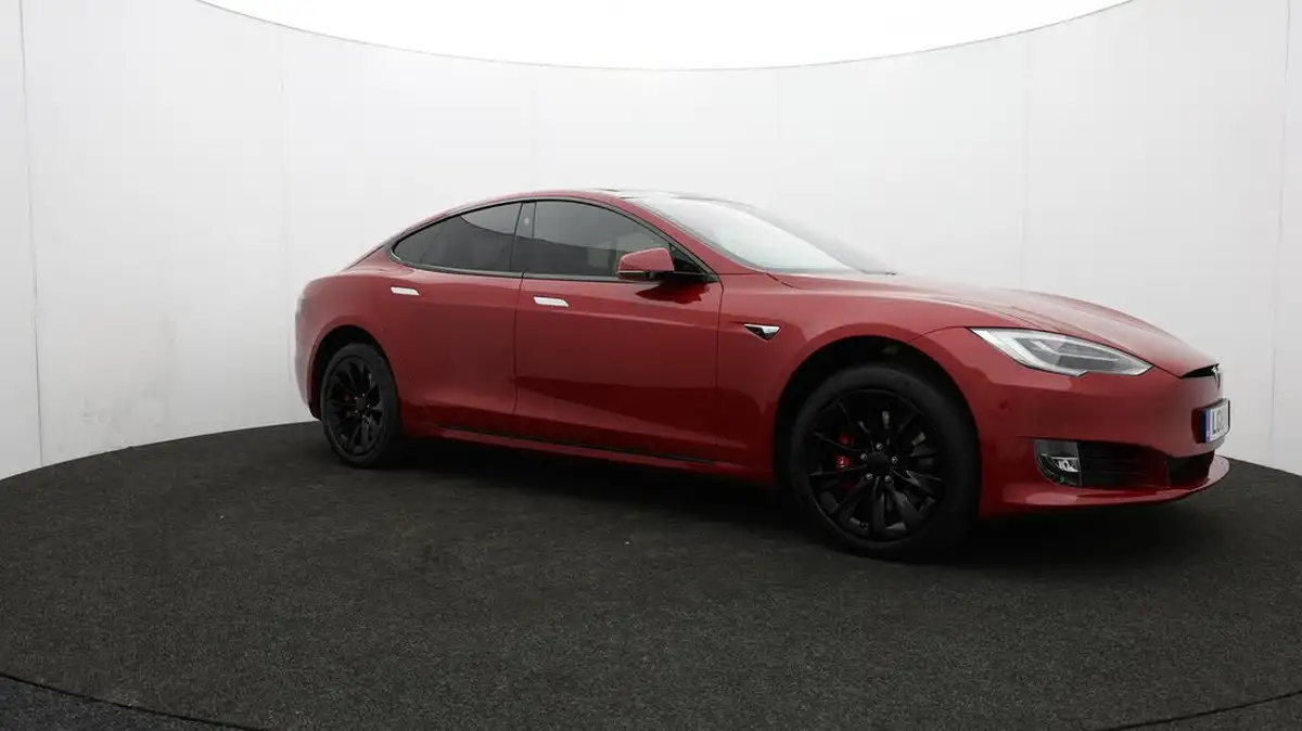 2018-tesla-model-s-e-100d-big-35
