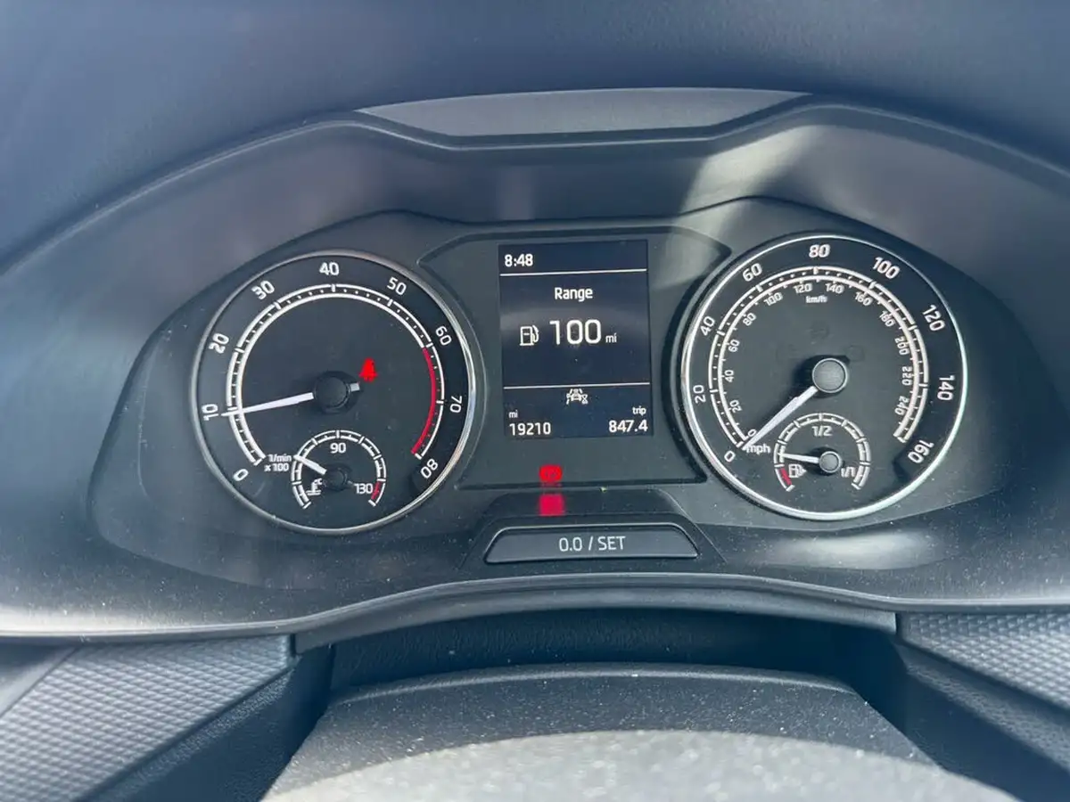 2019-audi-a4-avant-20-35-tdi-se-big-19