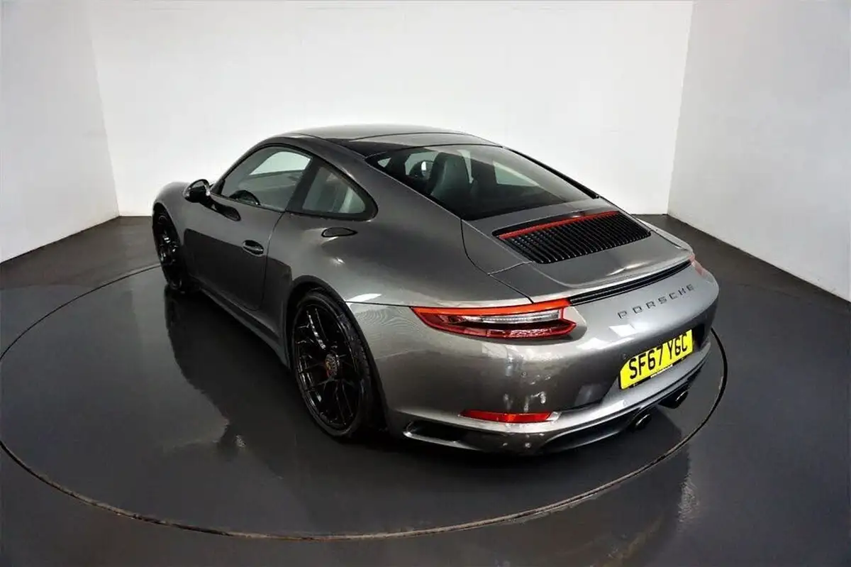 2018-porsche-911-30-carrera-gts-coupe-pdk-big-5
