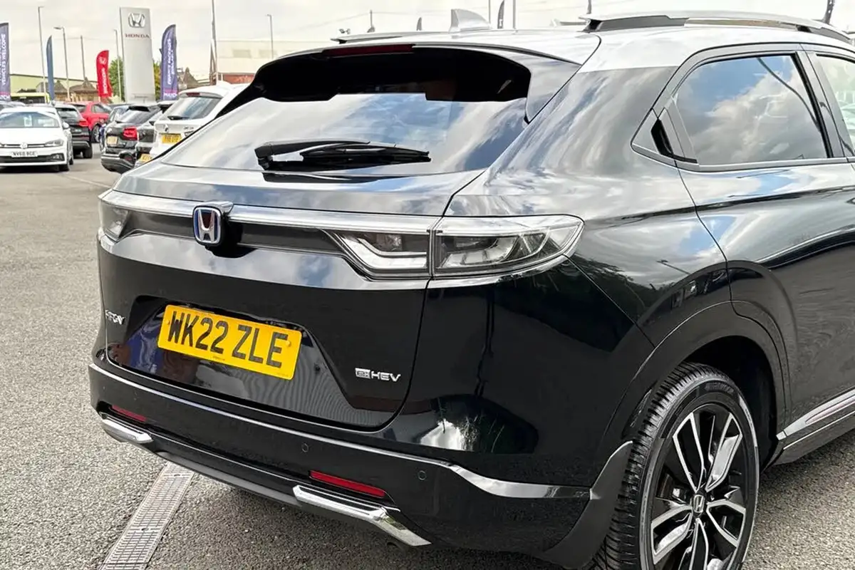 2022-honda-hr-v-15-i-mmd-advance-style-big-9