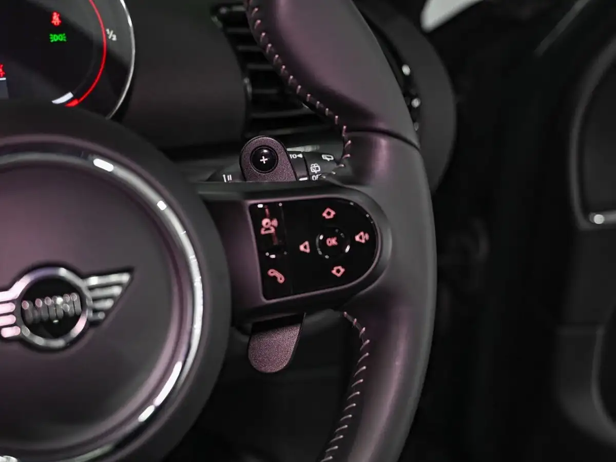 2024-mini-clubman-20-john-cooper-works-premium-plus-big-10