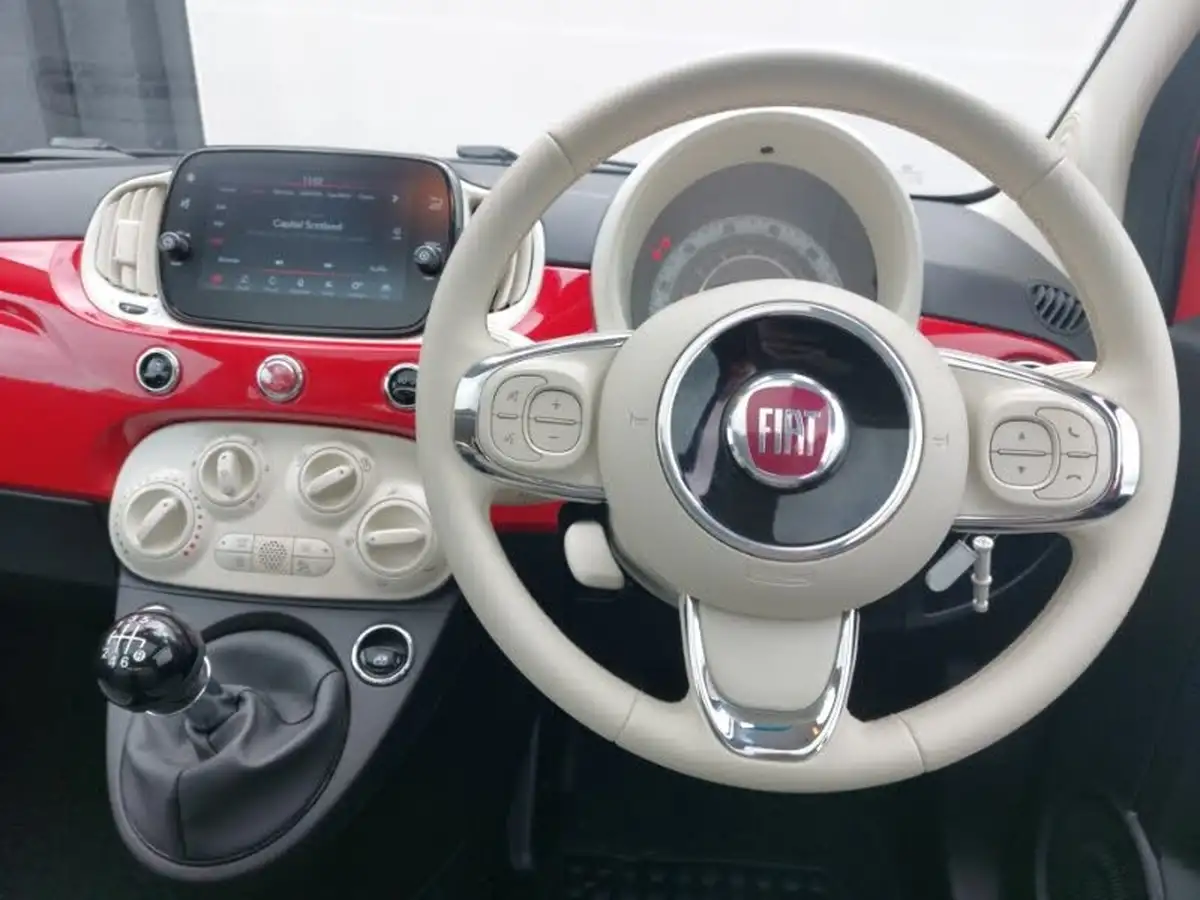 2021-fiat-500-10-lounge-big-6