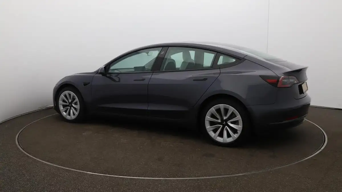 2021-tesla-model-3-e-long-range-4x4-big-38