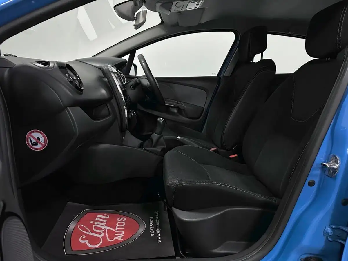 2015-renault-clio-09-dynamique-big-26