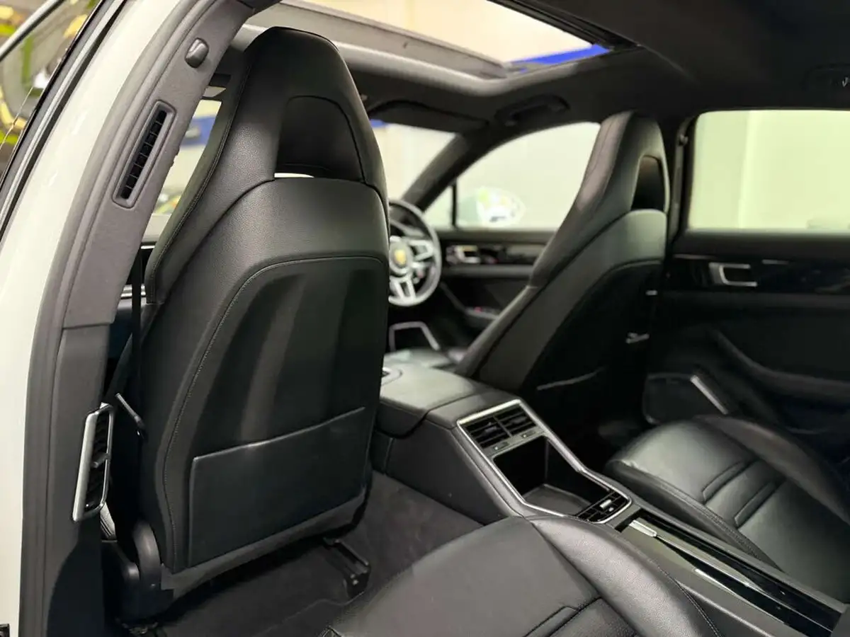 2018-porsche-panamera-29-v6-4-e-hybrid-sport-turismo-big-31