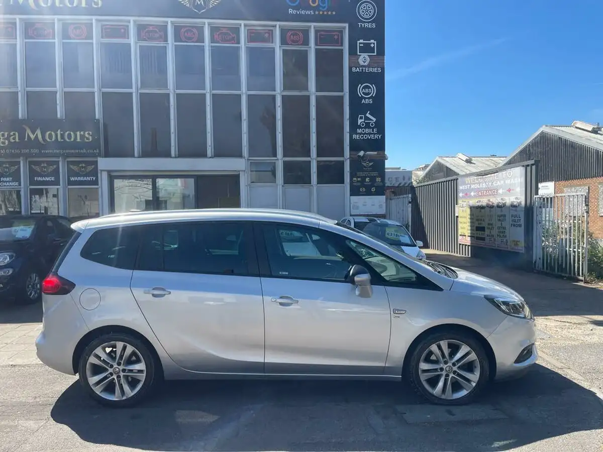 2018-vauxhall-zafira-tourer-14i-16v-turbo-sri-nav-big-1