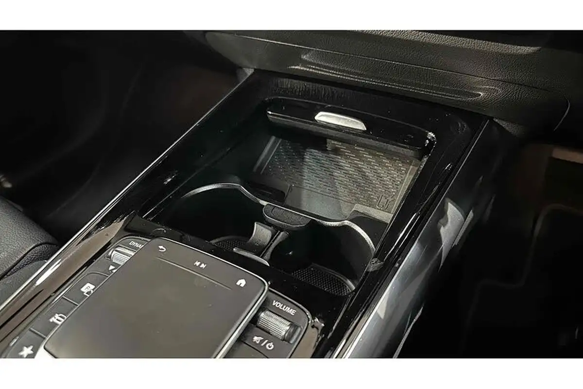 2021-mercedes-benz-gla-class-13-gla-250e-exclusive-edition-big-49