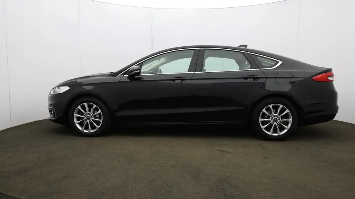 2021-ford-mondeo-20tdci-zetec-edition-hatchback-auto-big-70