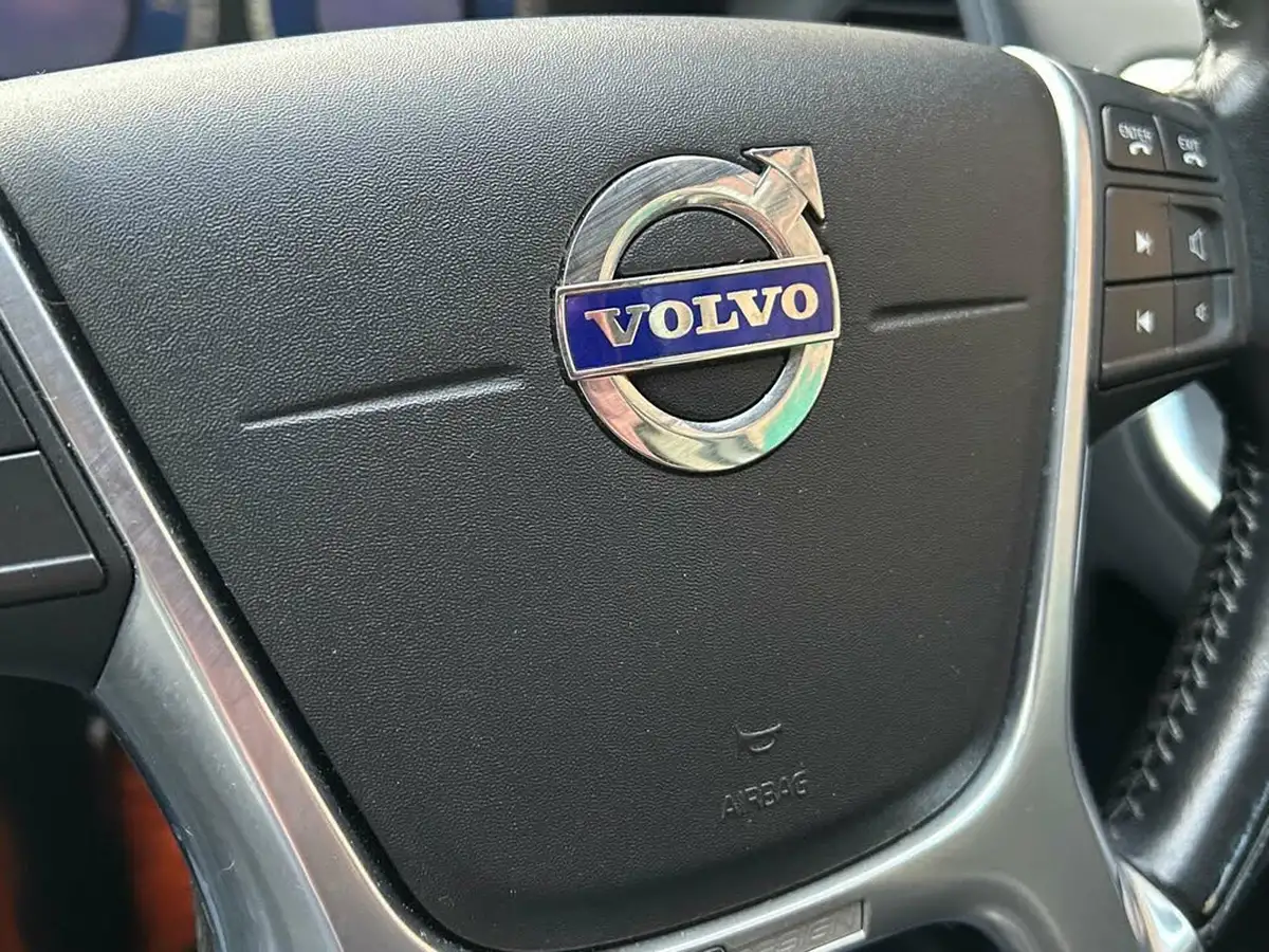 2010-volvo-xc60-24td-d5-r-design-geartronic-big-33