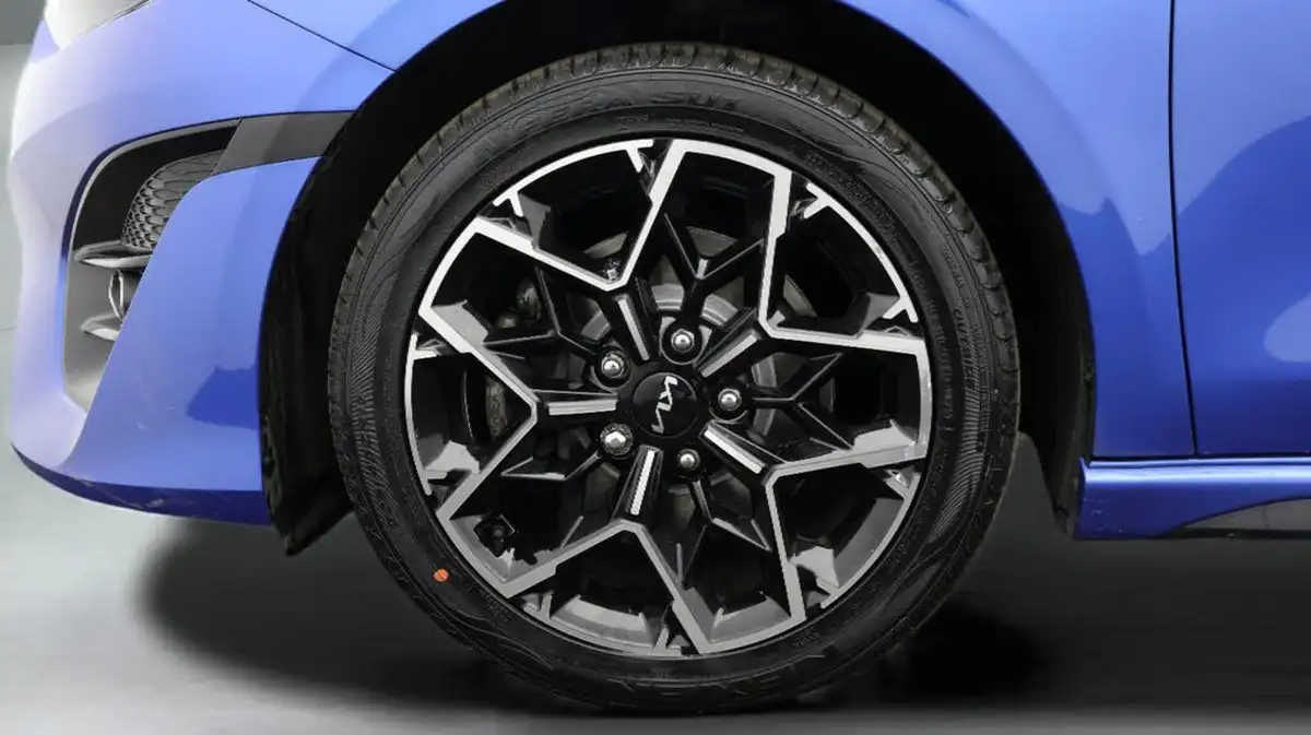 2022-kia-ceed-15-t-gdi-gt-line-big-18